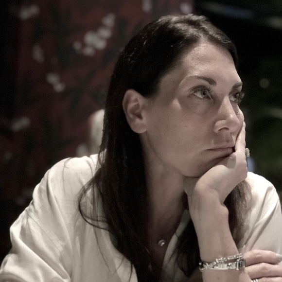 Meet your Posher, Marni - Picture 1 of 1